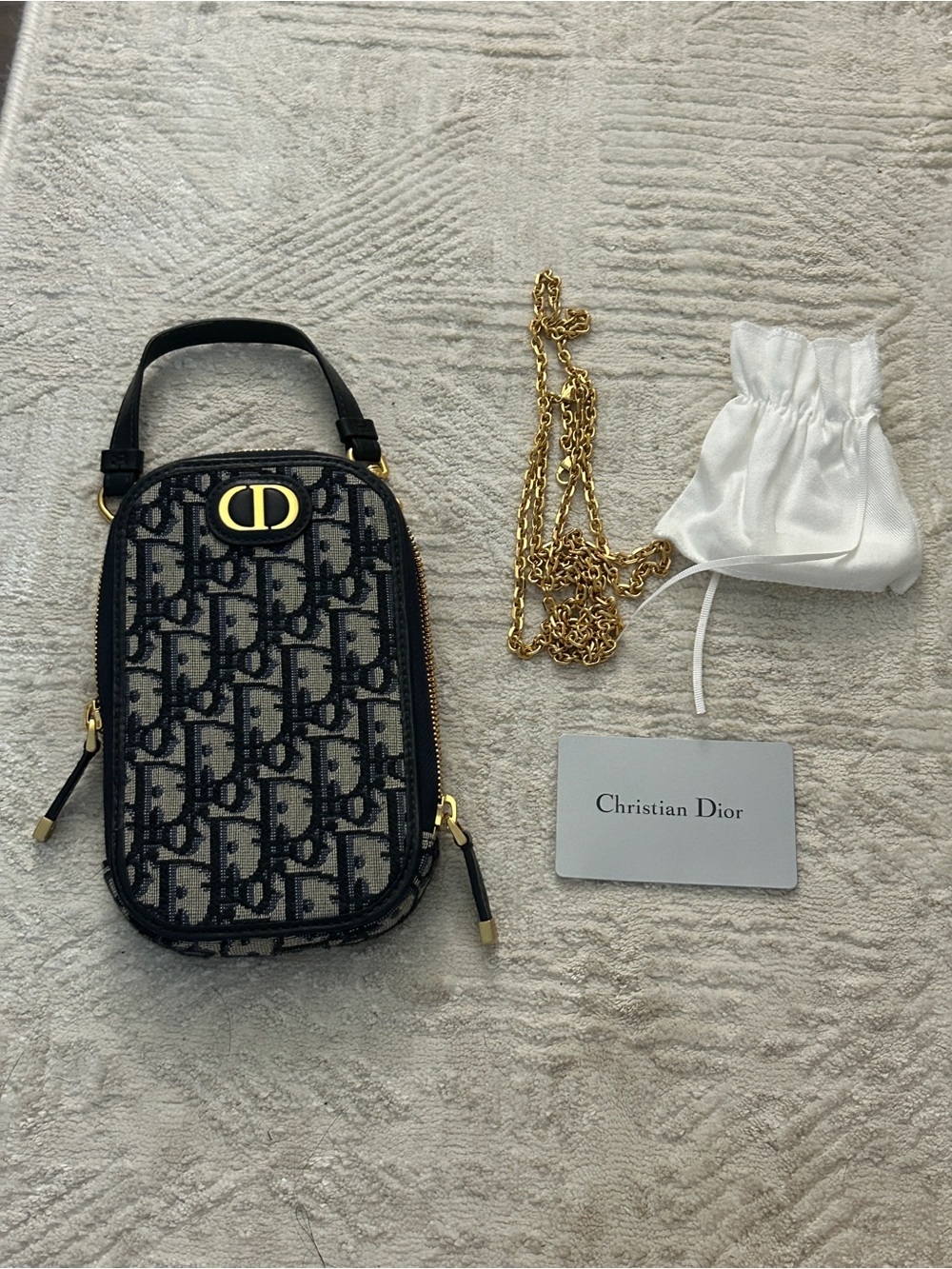 Christian Dior oblique 30 montaigne phone holder